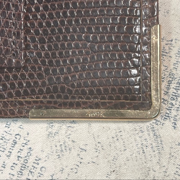 Smythson Antique lizard skin passport wallet with gold corners - Picture 11 of 15